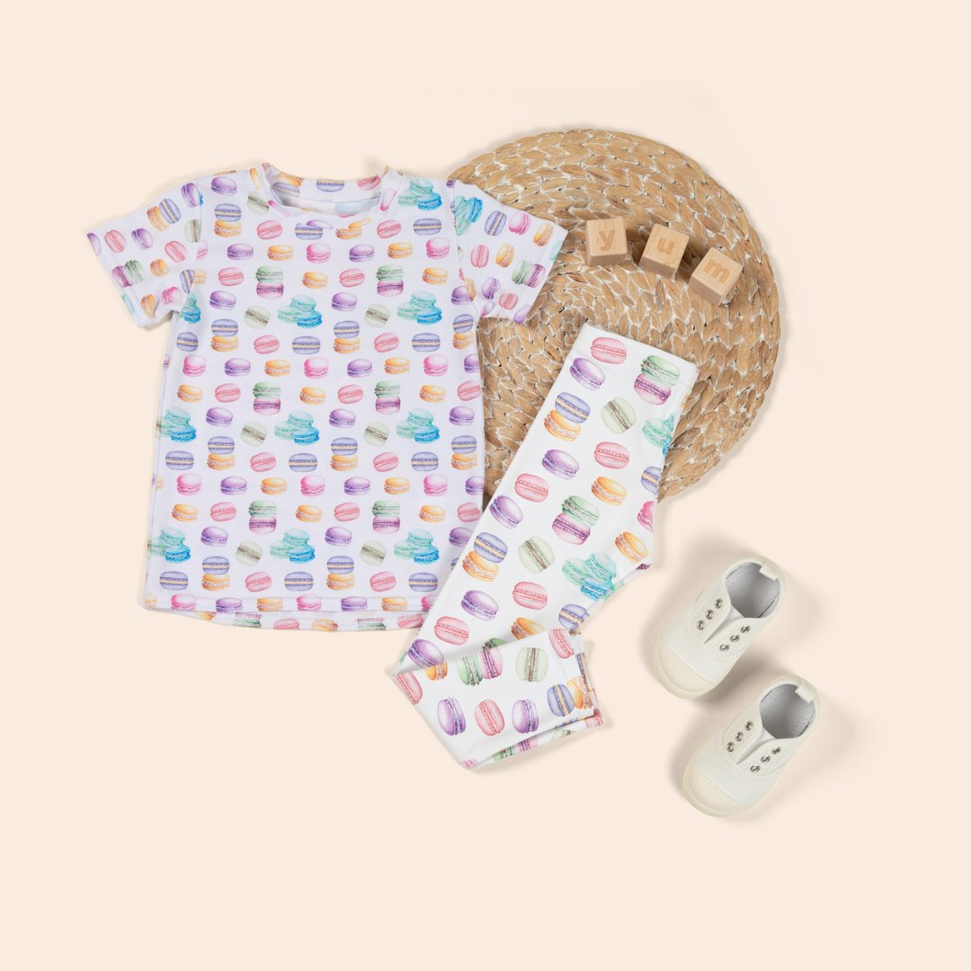 Cute macaron design on kids shirt and leggings