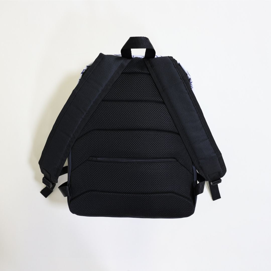 kids backpack, back side with a zipper